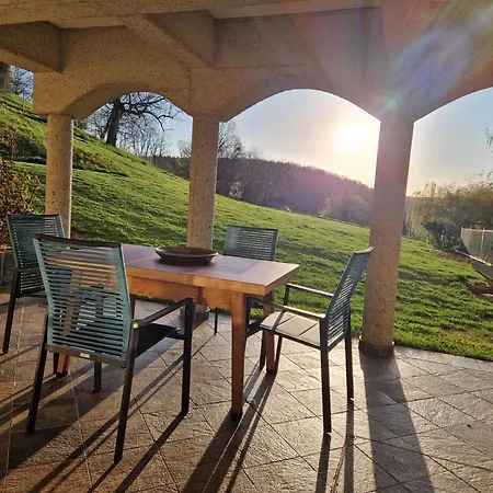 Daire Zum Caphenstain *